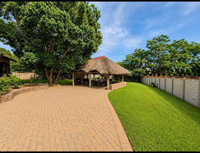 4 BEDROOM HOUSE FOR SALE IN THE REEDS